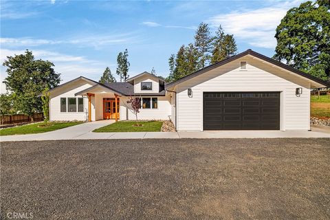 Photo of 433 Valley View Dr, Paradise, CA 95969 (MLS # PA26064901)