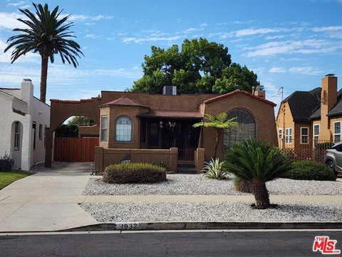 1932 W 84th Street, Los Angeles, CA 90047 - MLS#: 25597753