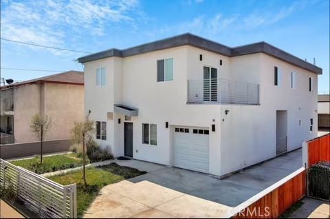 Photo of 219 S Greenwood Avenue, Montebello, CA 90640 (MLS # DW25244444)