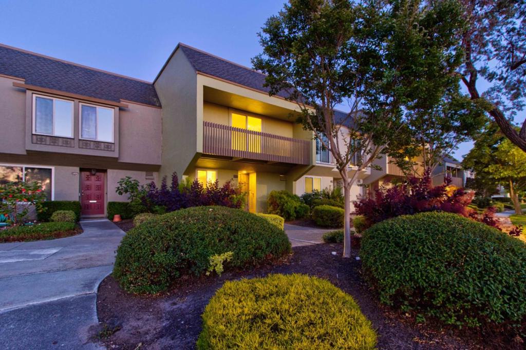 1008 Fontana Drive
