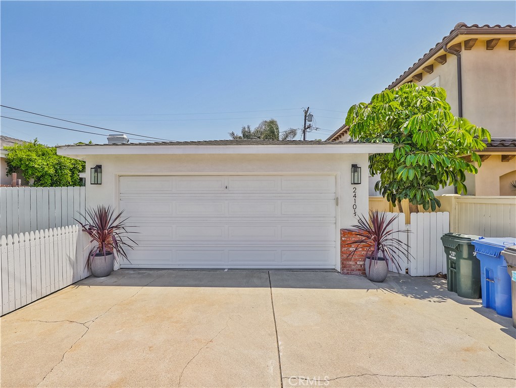 Welcome to Redondo Beach/Villas North neighborhood. This newly renovated rear unit of a duplex offers modern upgrades and proximity to South Bay's most exciting attractions and amenities. This stunning 4-bedroom, 2-bath single story detached home combines elegance and convenience, delivering the perfect blend of privacy and accessibility. Step inside to a beautiful light-filled dining area and spacious living room. The adjacent kitchen flows seamlessly from the living space and features quartz countertops, stainless steel appliances, and ample cabinet storage. Step out to the private patio, accessible from the kitchen to enhance your indoor-outdoor living and entertaining experience.
A short distance to the hallway leads you to all four bedrooms and a convenient laundry room equipped with a stackable washer and dryer. The luxurious primary suite includes an ensuite bathroom complete with a frameless glass shower. Three additional bedrooms are generously sized, perfect for family, guests, or a home office. Parking is with an attached two-car garage limited to one car, and the garage includes an automatic opener for added convenience. Situated within walking distance of top-rate schools and beautiful local parks, you'll also enjoy proximity to beaches, shopping centers, close proximity to the main FWY arteries. and a wide variety of dining options.