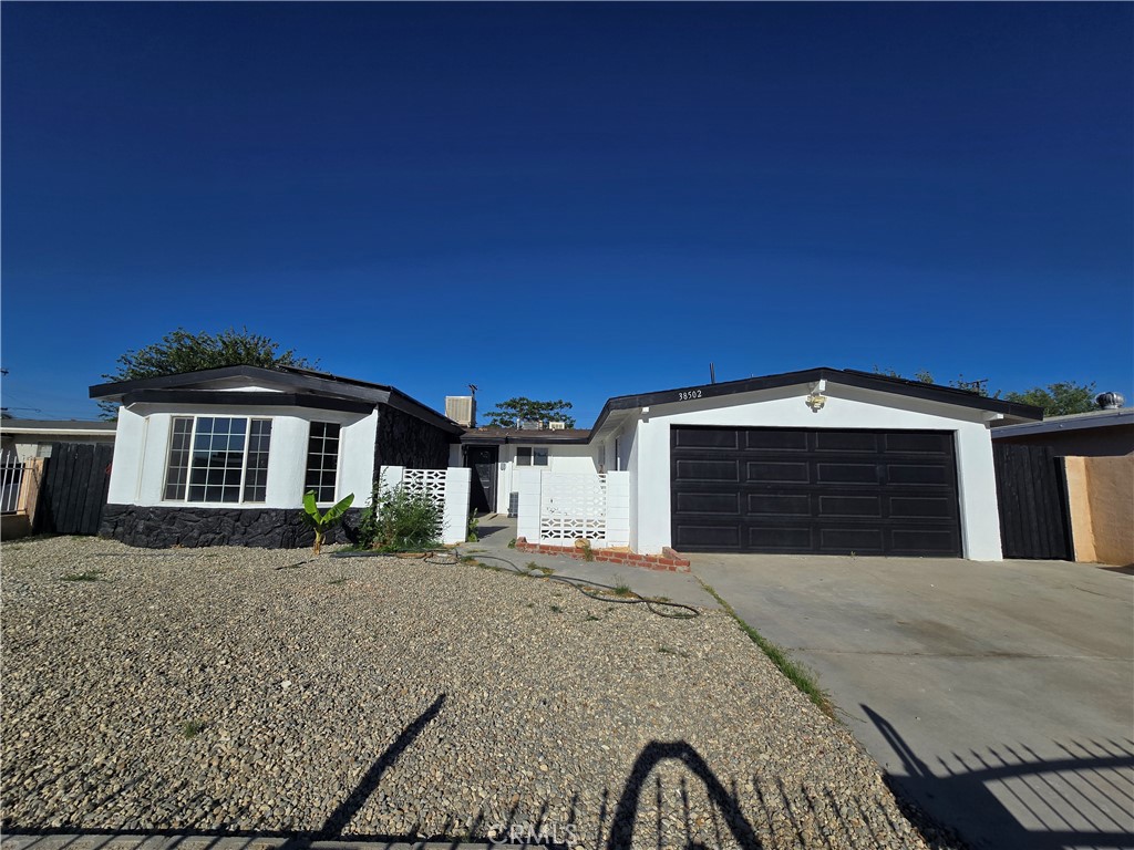 Spacious 4-Bedroom Remodeled Home in Palmdale – Gated Yard & Utility Credit!
Welcome to 38502 Lemsford Ave, Palmdale – a beautifully remodeled 4-bedroom, 2-bathroom single-family home offering 1,931 sq ft of comfortable living space with modern updates throughout.
Enjoy brand-new vinyl flooring, updated bathroom vanities, and a spacious layout perfect for families or those needing extra room. The kitchen features classic tile countertops, stainless steel stove, microwave, and dishwasher, and plenty of cabinet space. A stackable washer/dryer hookup is conveniently located in the master bedroom.
The gated front and backyard provide both privacy and security, while the solar panels help reduce electricity costs.
Key Features:
4 bedrooms | 2 bathrooms | 1,931 sq ft
Newly installed vinyl flooring throughout
Central A/C and heating
Updated bathrooms with modern vanities
Tile kitchen countertops
Stainless steel stove, microwave, and dishwasher
Washer/dryer hookup in master bedroom
Gated front and backyard for added privacy
$300/month utility credit to offset shared usage with 2 additional units on the property
Solar panels to help reduce electric bills
This is a spacious, move-in-ready home in a great location—schedule your showing today before it’s gone!