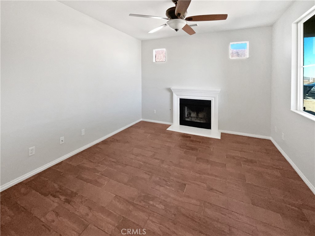 11737 Poppy Rd