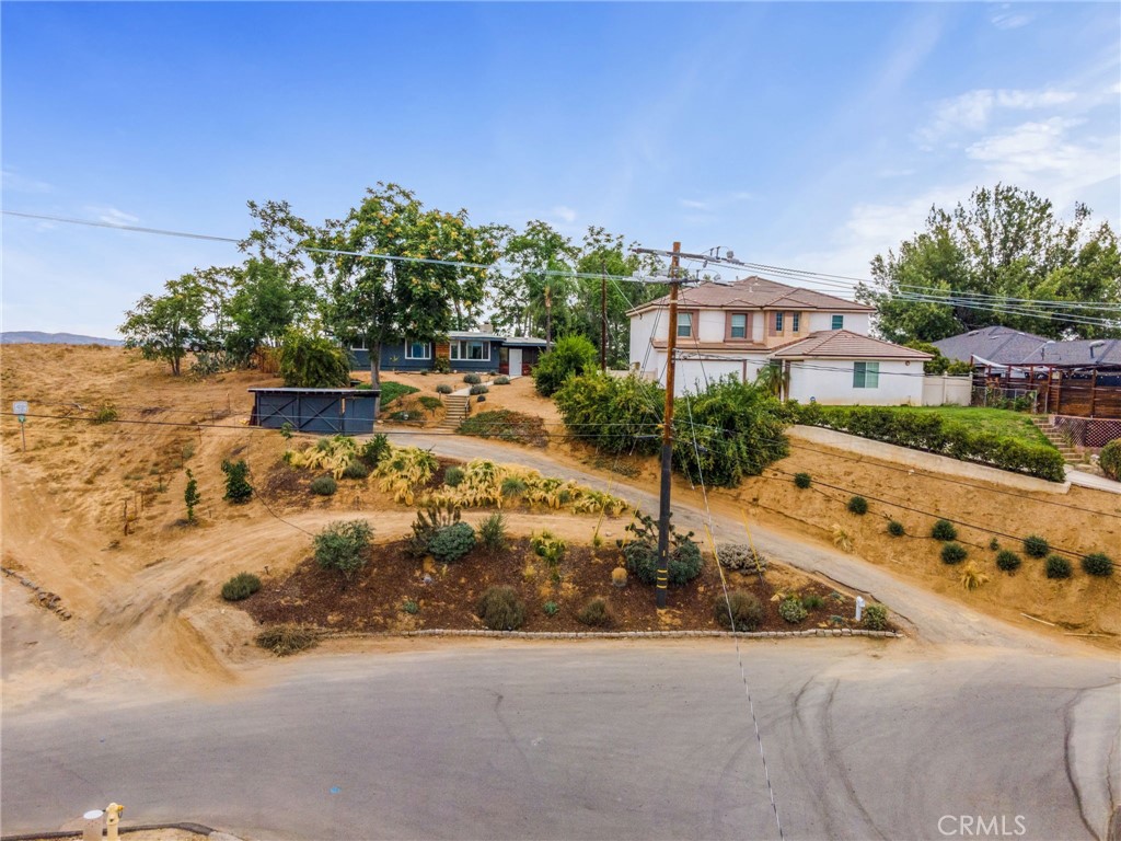 31727 Highview Dr