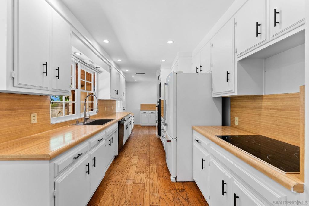 La Jolla - Residential Lease