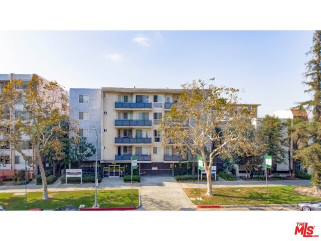 - 56 + 2 Non-Conforming Units Built in 2001- Prime Koreatown - Mid-Wilshire East Location- Opportunity to Increase Rents with Minor Upgrades- Transit Oriented Neighborhood with Walkable Amenities - Close Proximity to Metro Red and Purple Lines- Can be Delivered Free and Clear of Debt