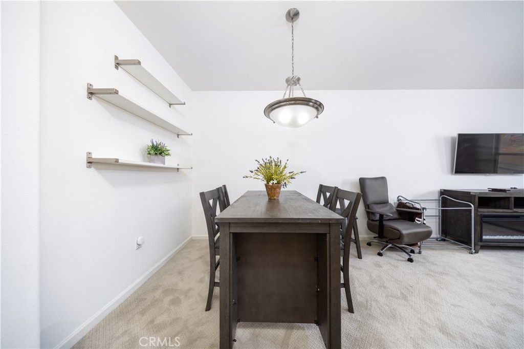 128 N Oak Knoll Avenue 317