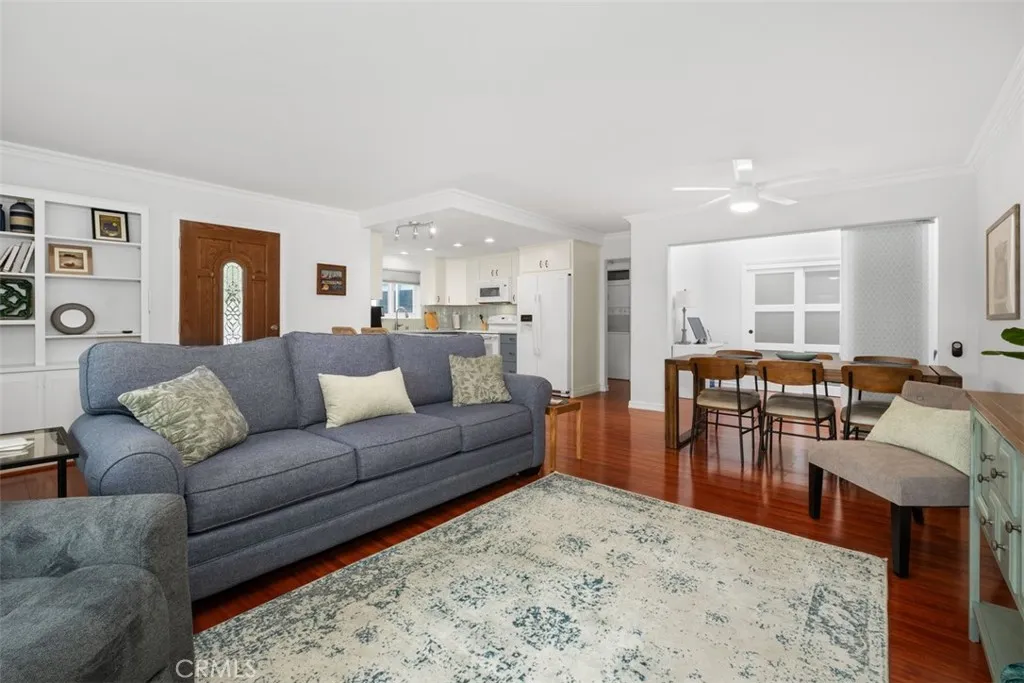 Laguna Woods, California 92637, United States, 2 Bedrooms Bedrooms, ,2 BathroomsBathrooms,Residential,Active,252105