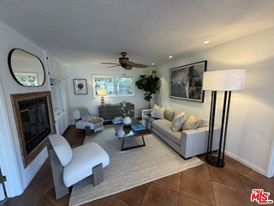 6031 W 78th Street