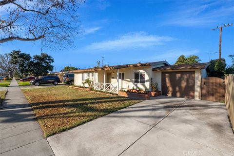 6953 E Espanita Long Beach CA 90815