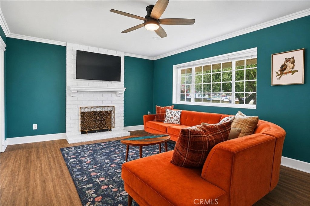 1714 N Corona