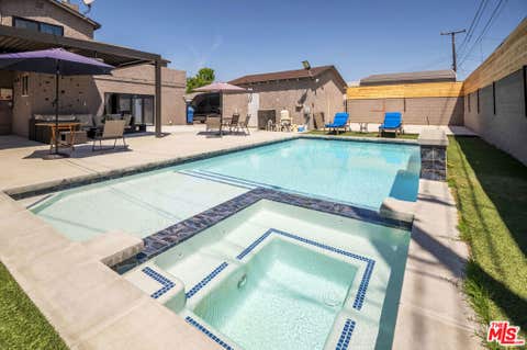 Photo of 9410 S 4th Avenue, Inglewood, CA 90305 (MLS # 26874351)