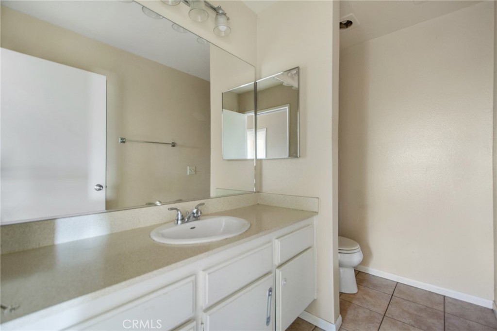 5540 E Vista Del Este