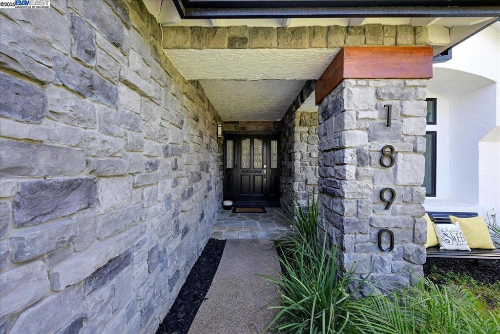 1890 Conte Way