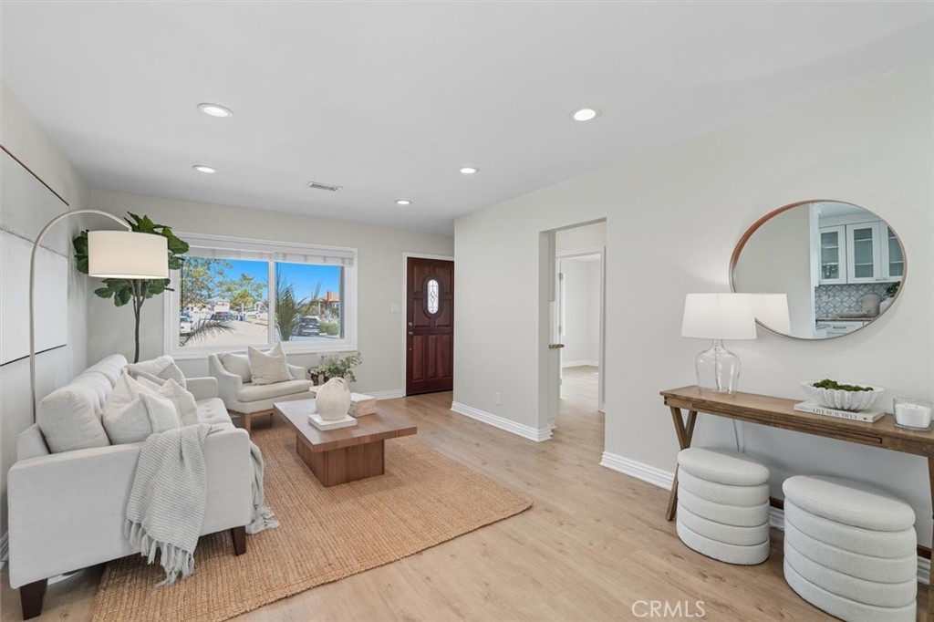 2040 W 154th Street
