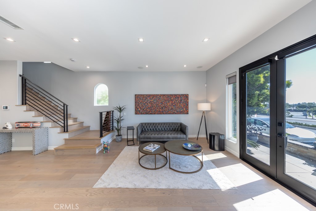 831 Frankfort Avenue