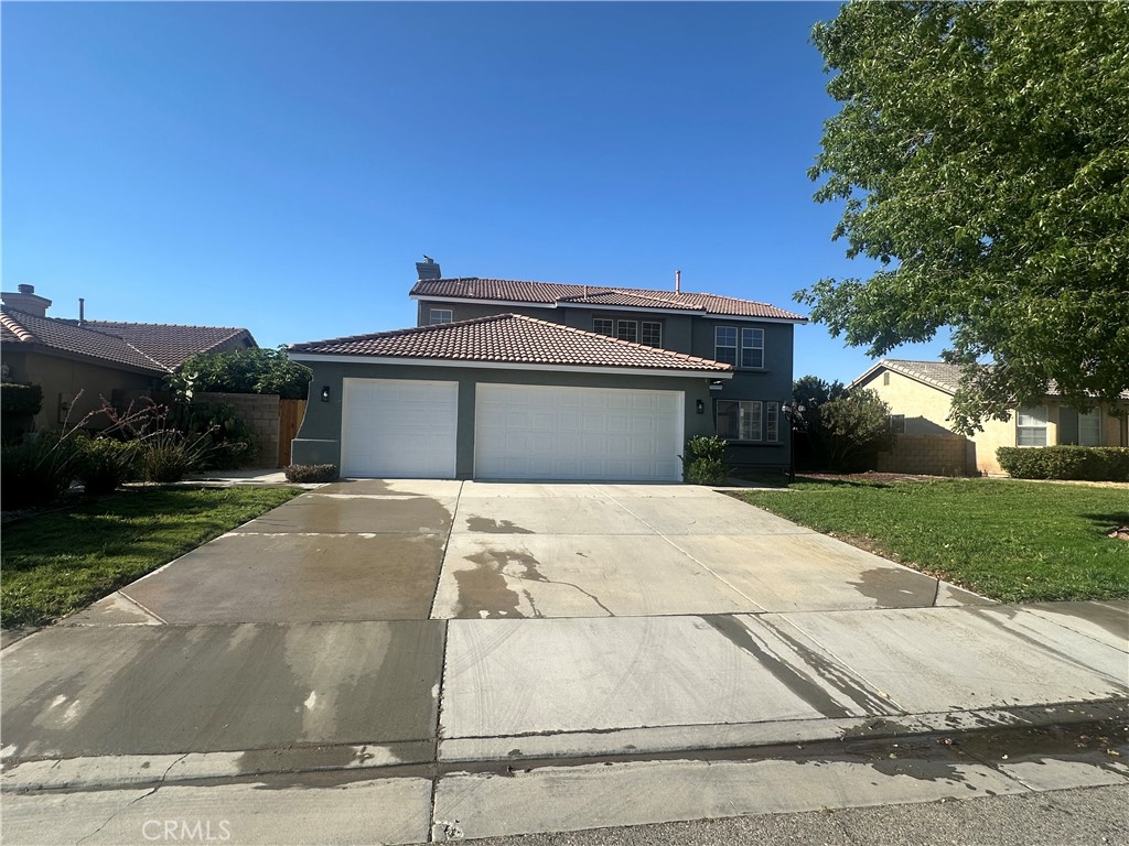 1603 W Avenue H4