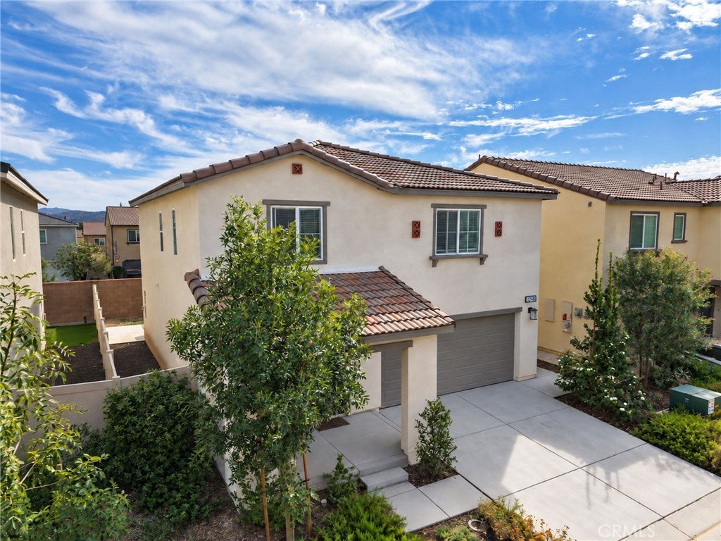 1248 Goldenbrush Way