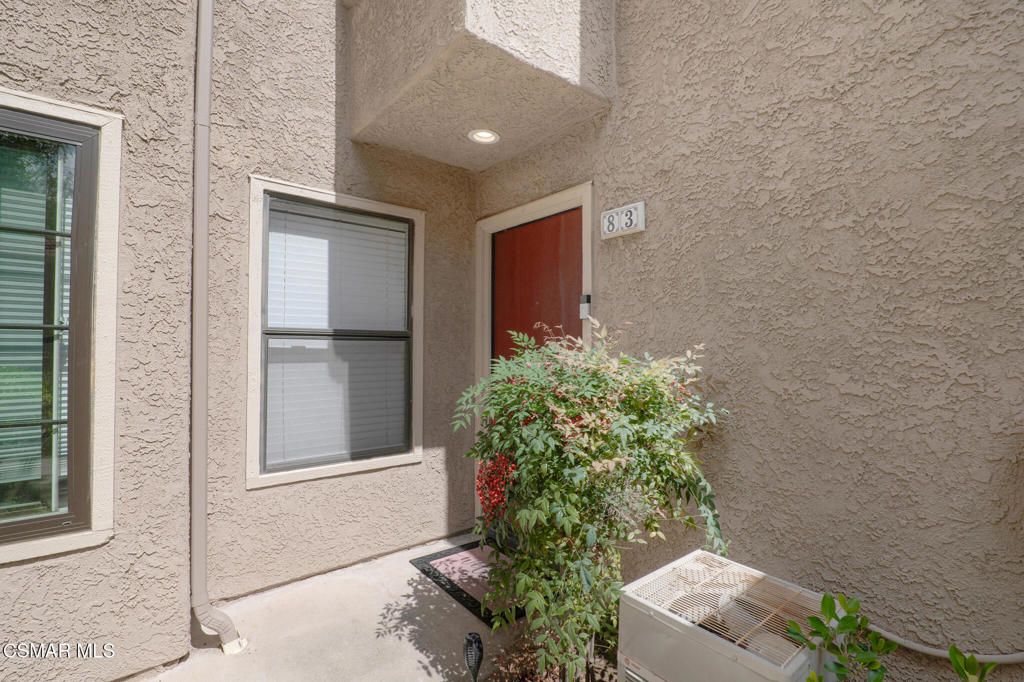 Photo of 2312 Archwood Lane #83, Simi Valley, CA 93063 (MLS # 226001603)