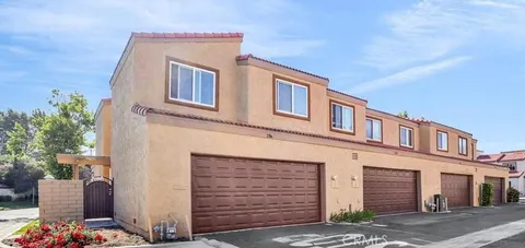 2766 Via Hacienda Unit 102, Fullerton, CA 92835 - MLS#: CV26075458