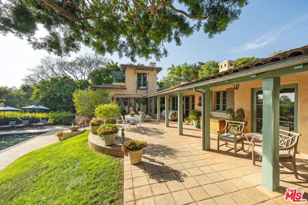 Santa Barbara, California 93108, United States, 5 Bedrooms Bedrooms, ,5 BathroomsBathrooms,Residential,Active,158655