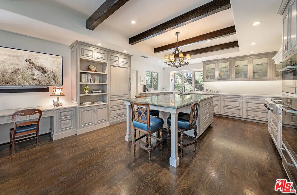 Santa Barbara, California 93108, United States, 5 Bedrooms Bedrooms, ,5 BathroomsBathrooms,Residential,Active,158655