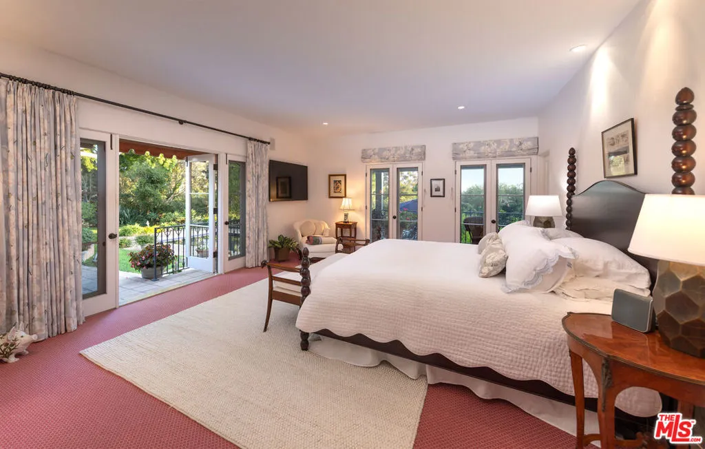 Santa Barbara, California 93108, United States, 5 Bedrooms Bedrooms, ,5 BathroomsBathrooms,Residential,Active,158655