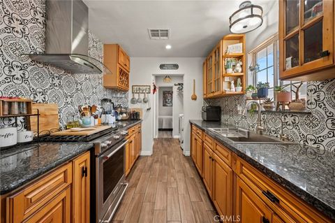 Photo of 38870 Foxholm Drive, Palmdale, CA 93551 (MLS # SR26026918)