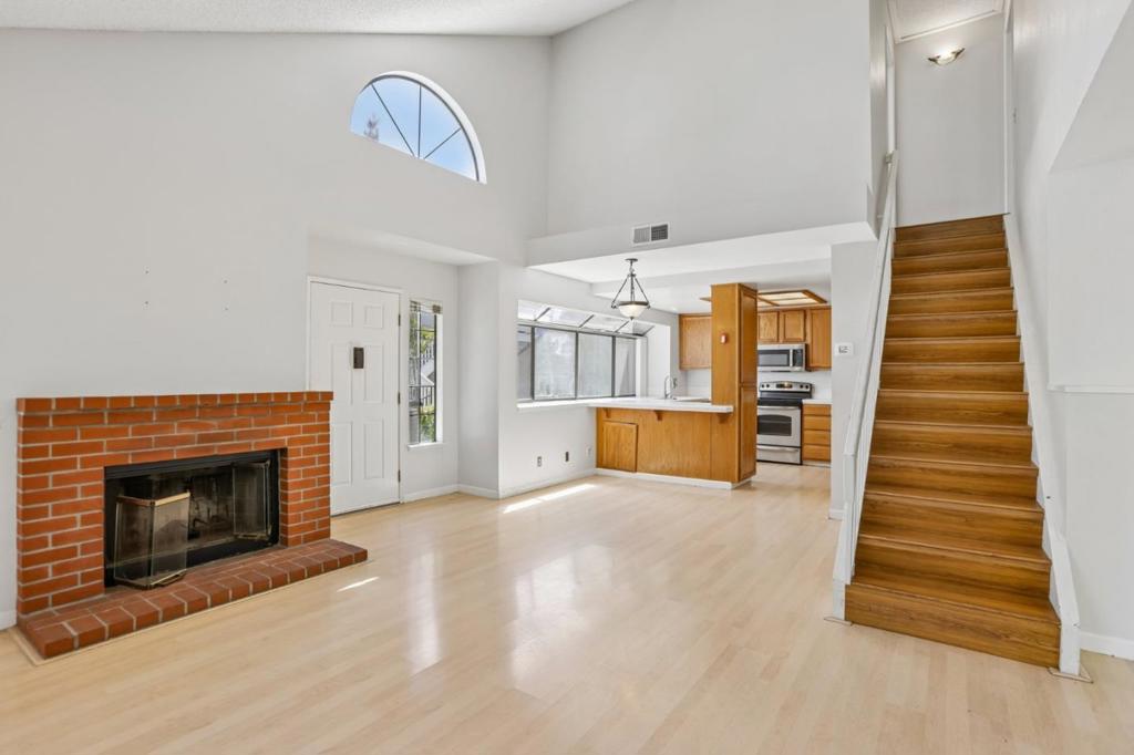2843 Buena Knoll Court