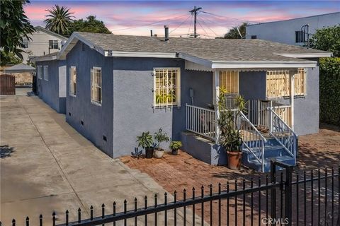 Photo of 907 E 109th Place, Los Angeles, CA 90059 (MLS # PW26020177)