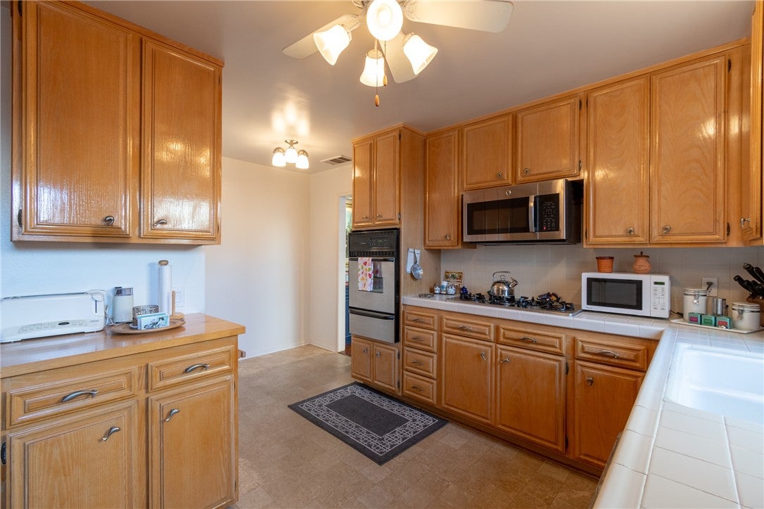 3510 Lake, Newport Beach CA 92663 - Photo 8