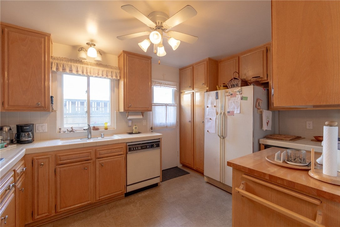 3510 Lake, Newport Beach CA 92663 - Photo 9