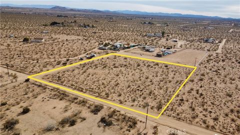 Photo of 56679 Cone Boulevard, Landers, CA 92285 (MLS # JT26038348)