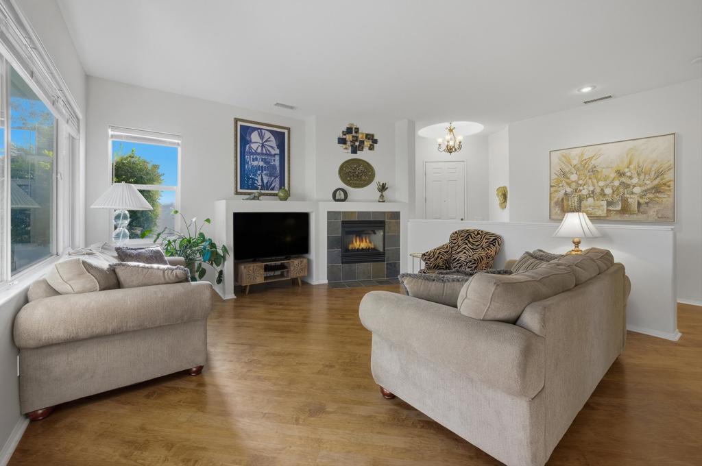 Mission Hills/Lake Front - Residential