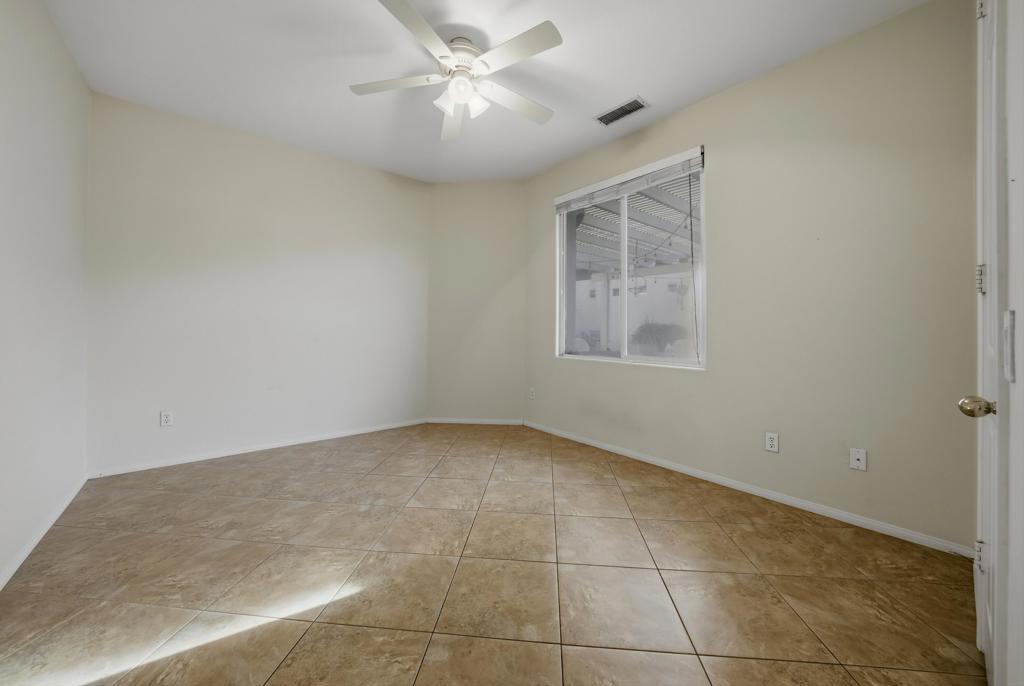 Mission Hills/Lake Front - Residential