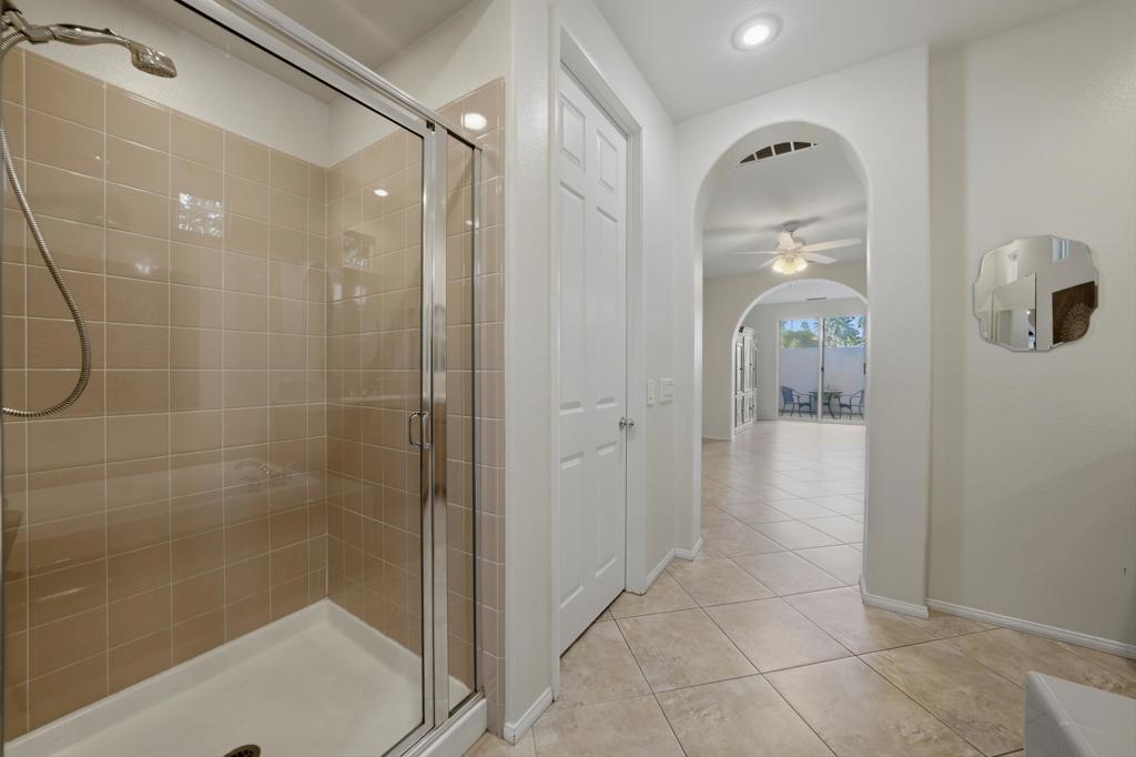 Mission Hills/Lake Front - Residential