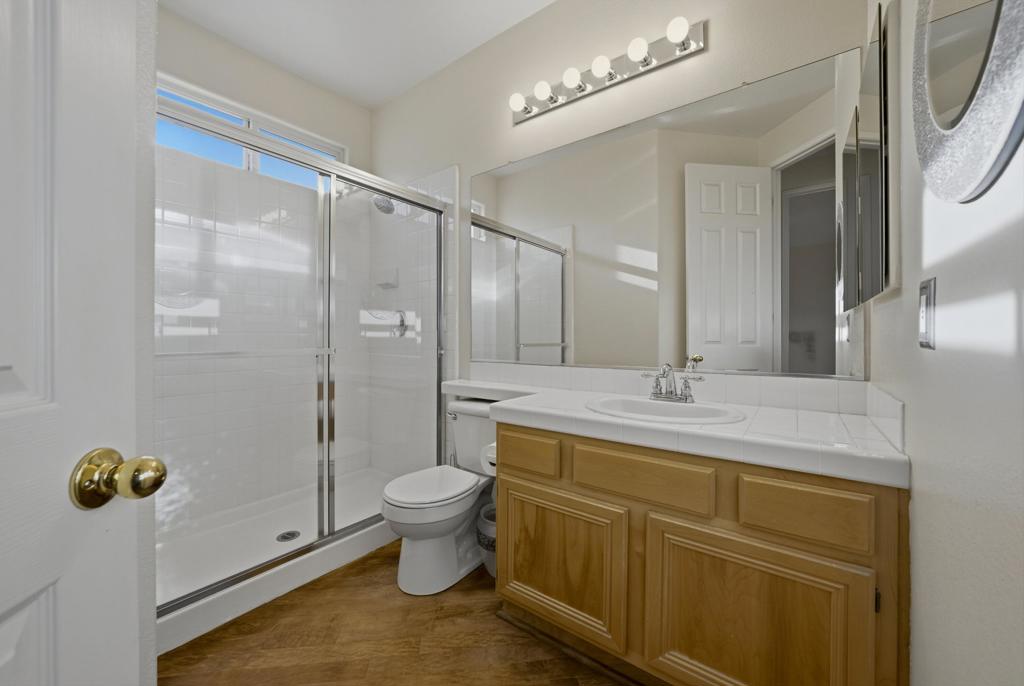 Mission Hills/Lake Front - Residential