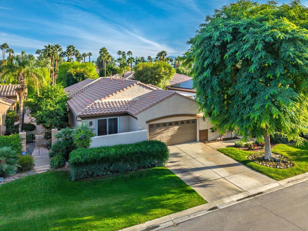 Mission Hills/Lake Front - Residential