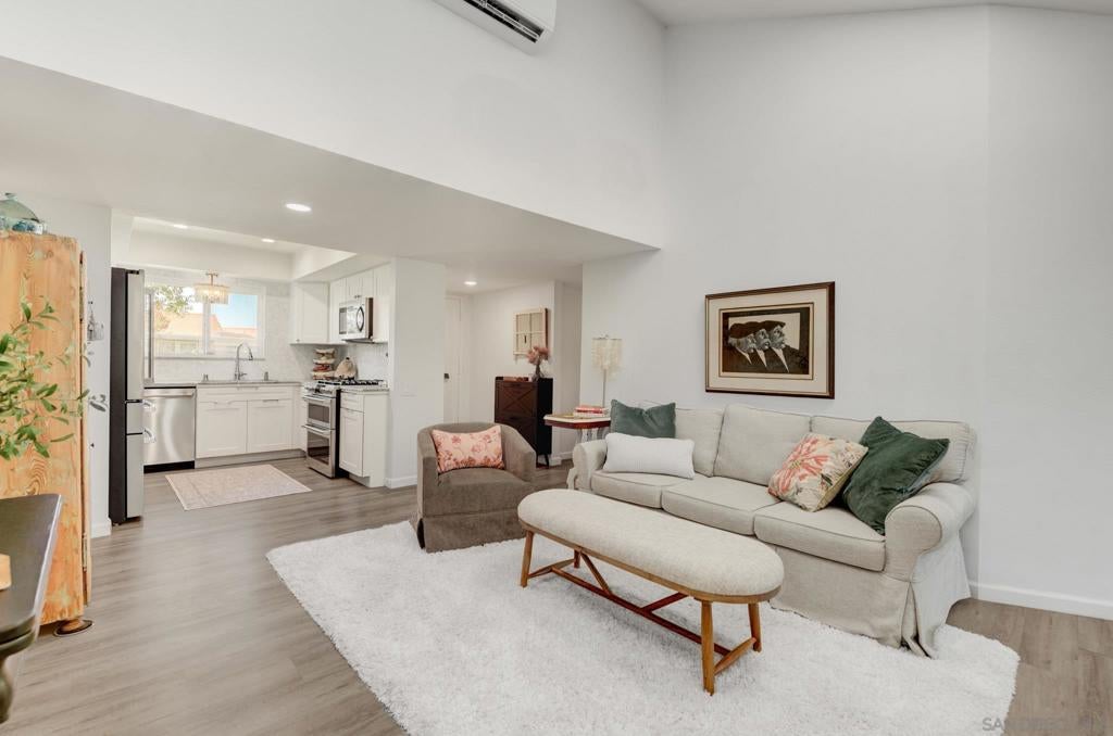 3755 Vista Campana N 11