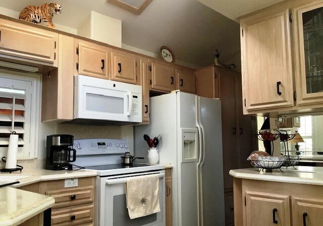 Rancho Casa Blanca - Manufactured In Park