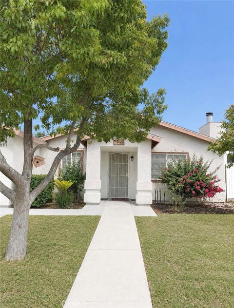 Photo of 1850 Pepper Tree Close, Wasco, CA 93280 (MLS # SR26169377)