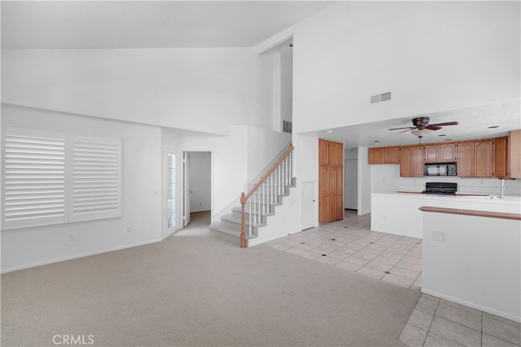8 Tamarac Place