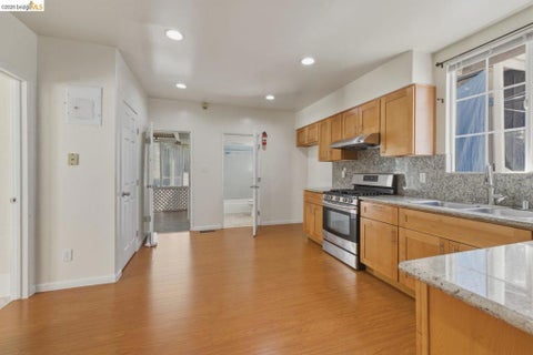 Tiny photo for 340 Foothill Blvd, Oakland, CA 94606 (MLS # 41137339)