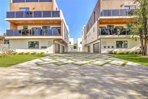 Photo of 5648 Cartwright Avenue, North Hollywood, CA 91601 (MLS # GD25279611)