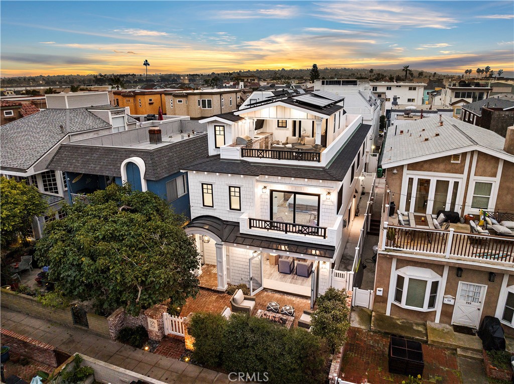 725 Dover Court