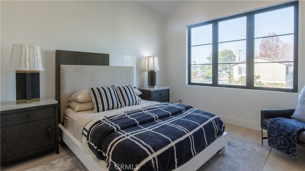 Newport Heights (NEWH) - Residential