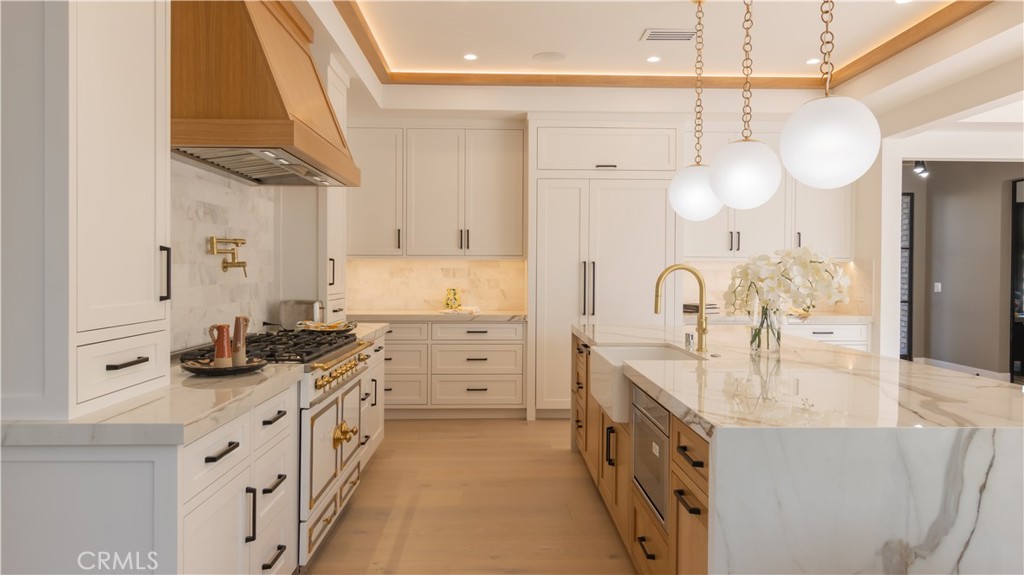 Newport Heights (NEWH) - Residential