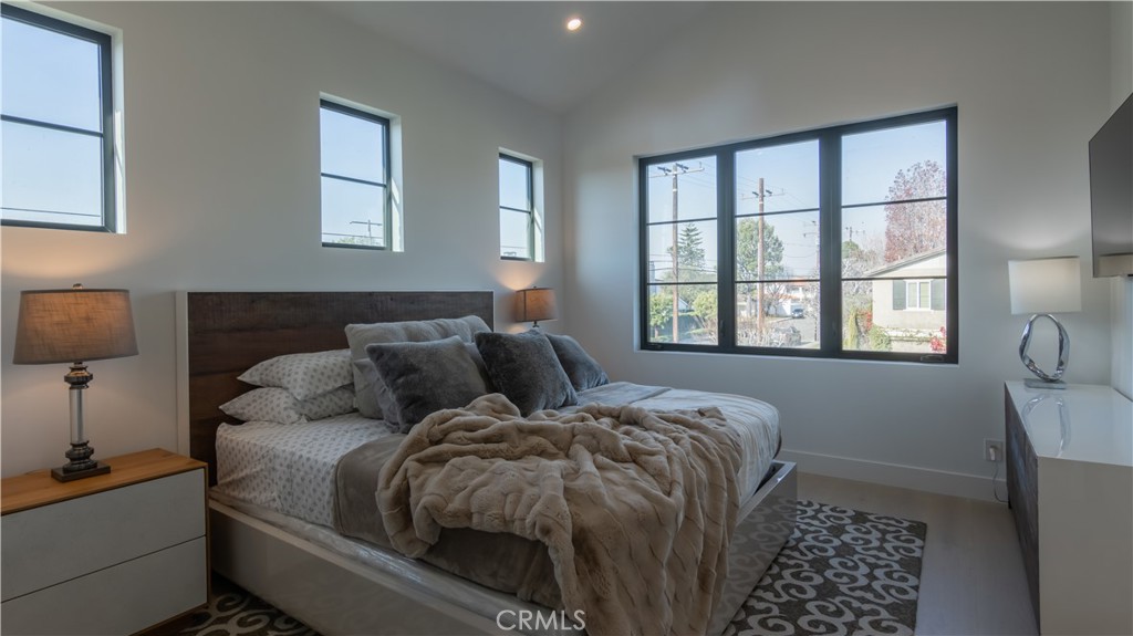 Newport Heights (NEWH) - Residential