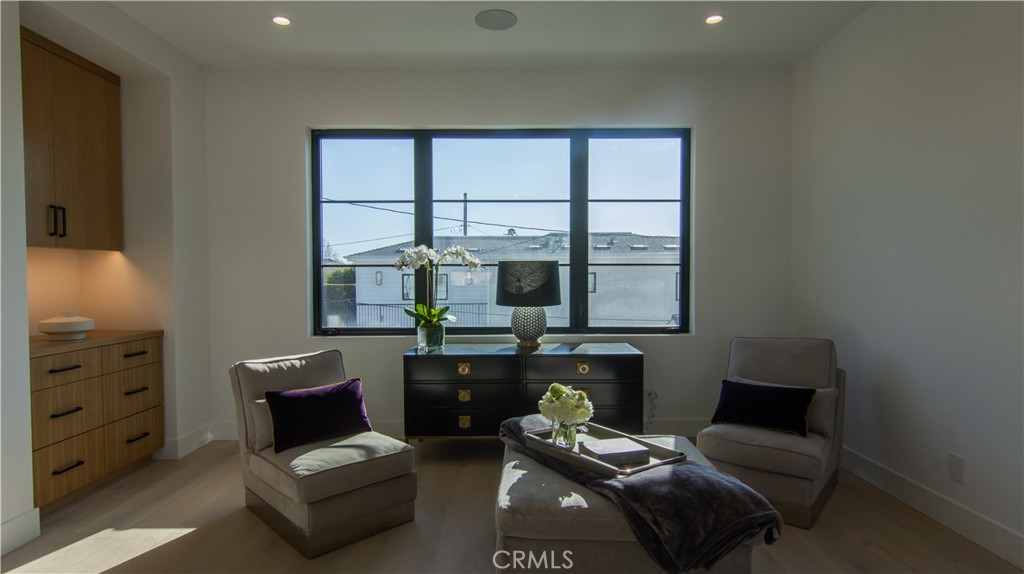 Newport Heights (NEWH) - Residential