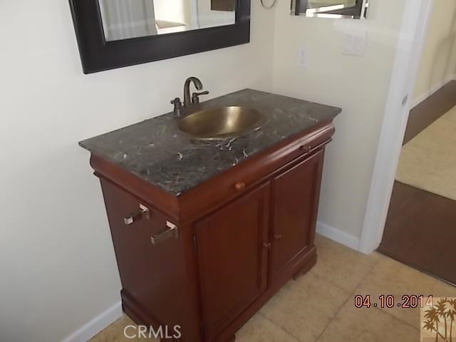 Vista Del Valle - Residential Lease